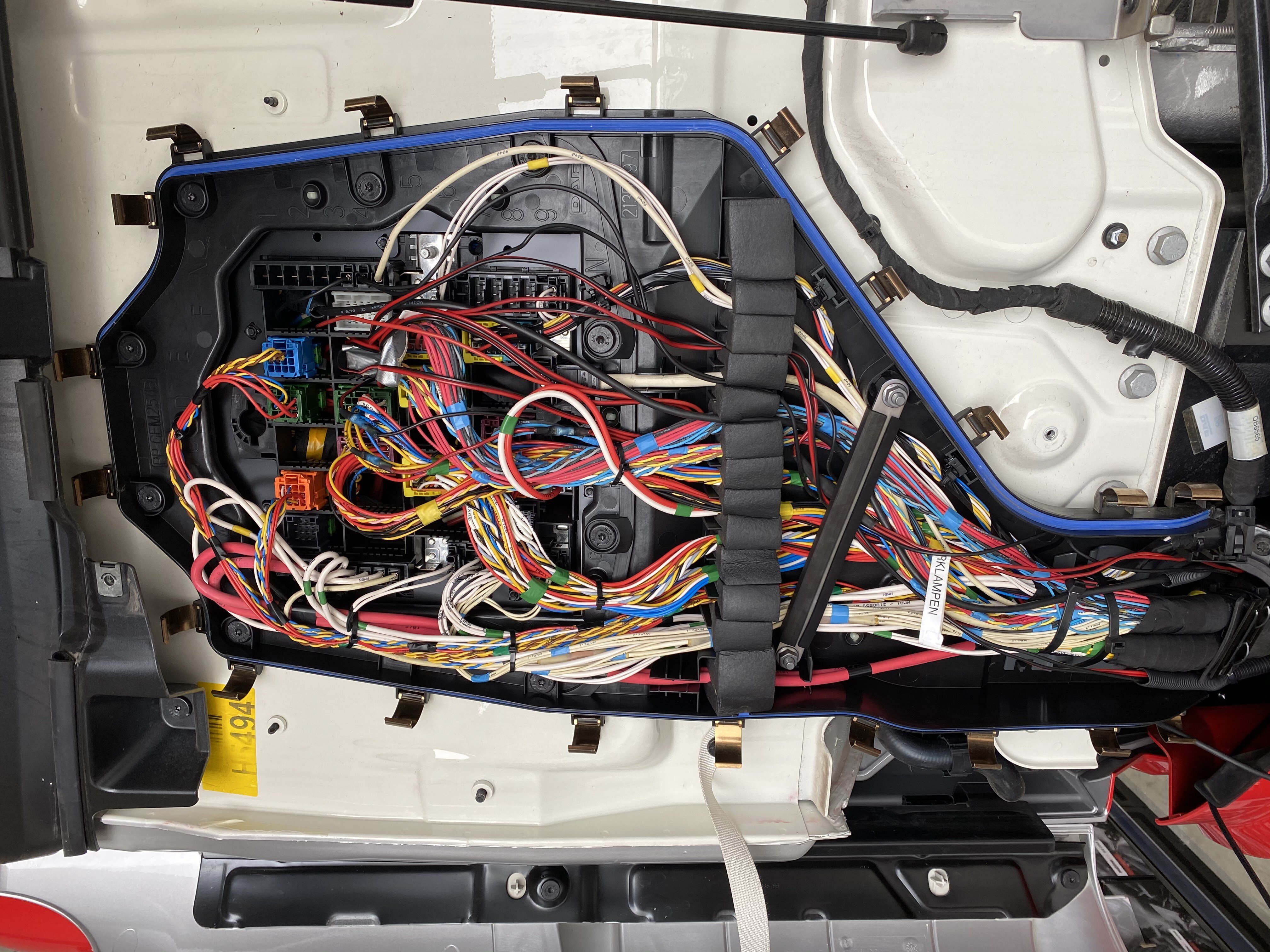 DAF XF NAVIGATIE ACHTERUITRIJCAMERA SUBWOOFER